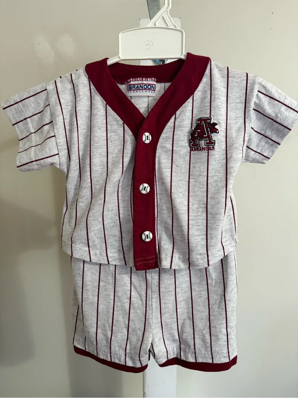 New University of Arkansas Razorbacks Shorts Set